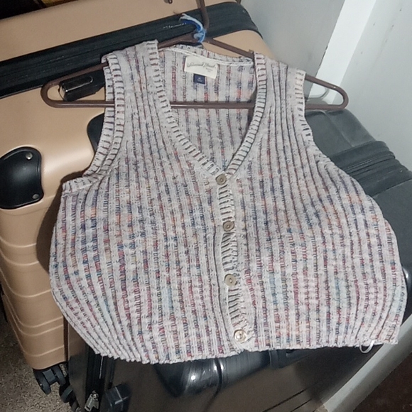 Universal Thread Vest - Picture 1 of 3